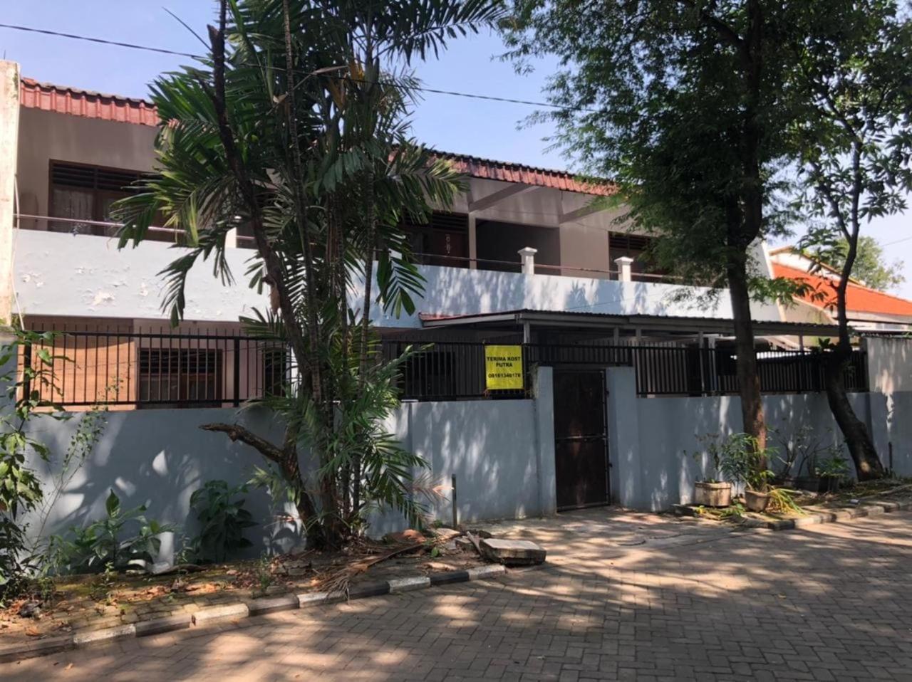 Oyo 90482 Rumah Oma Syariah Kupang  Exterior foto
